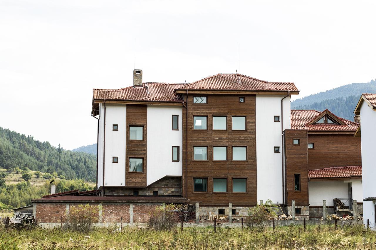 Boutique Hotel The White Pine 萨莫科夫 外观 照片