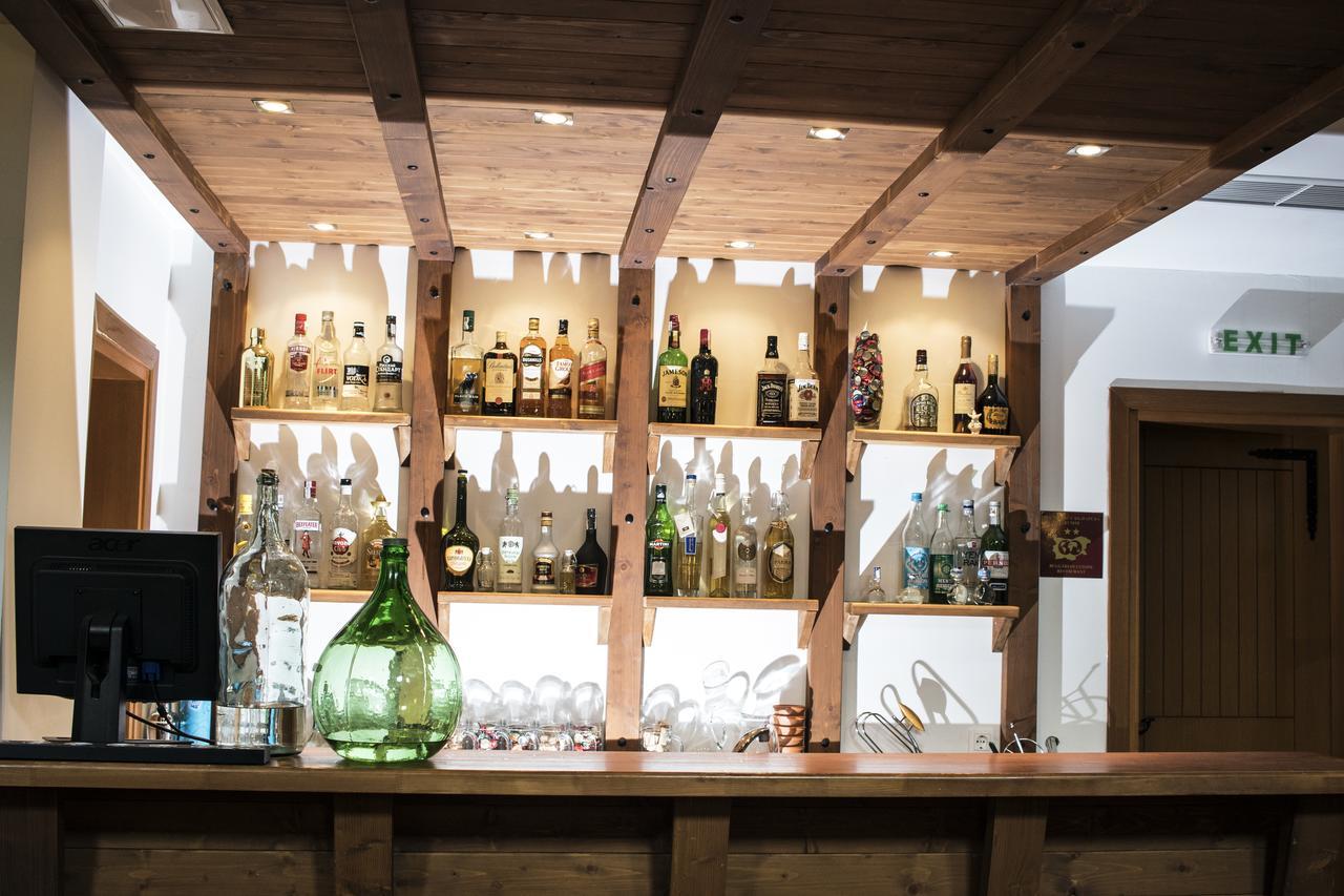 Boutique Hotel The White Pine 萨莫科夫 外观 照片