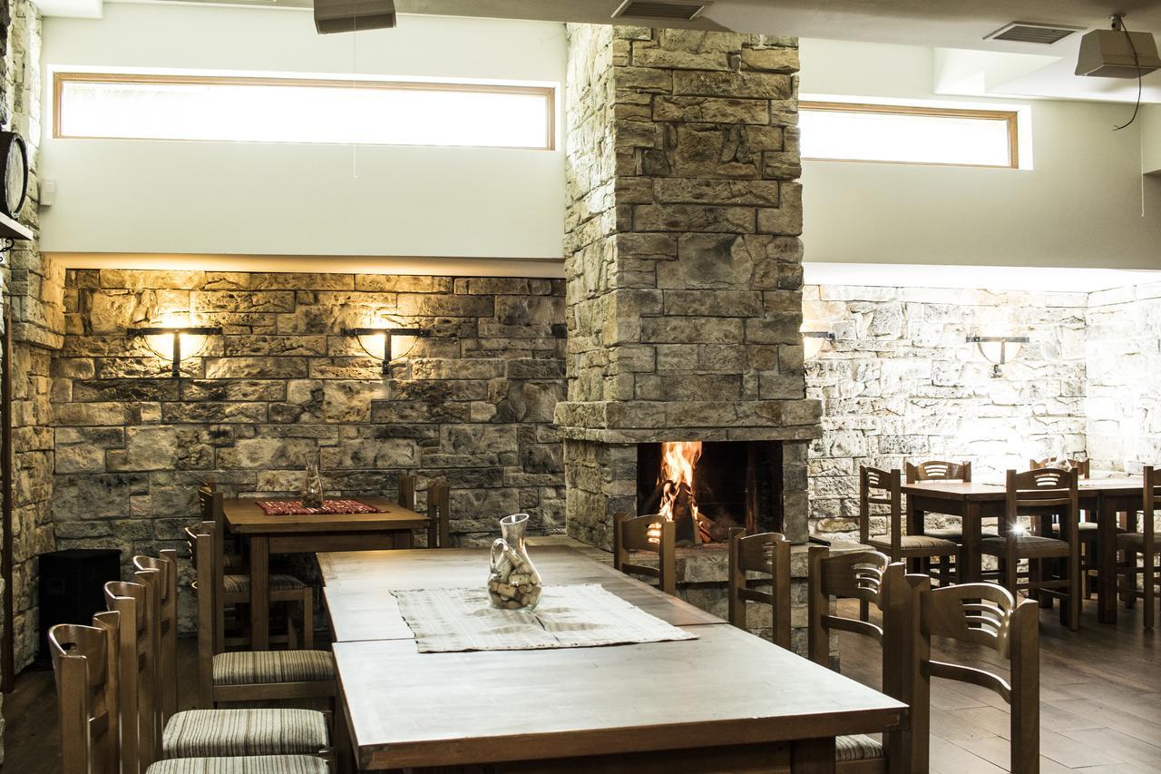 Boutique Hotel The White Pine 萨莫科夫 外观 照片